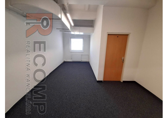 Obrázok pre Na prenájom kancelárske priestory 23,70 m2 Poprad - blízko centra