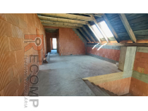 Obrázok pre Rozostavaný rodinný dom 293 m2 s veľkým pozemkom a výhľadom na Vysoké Tatry – Batizovce